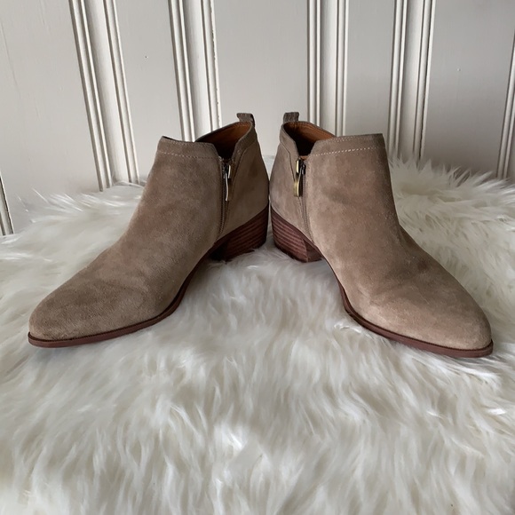 Franco Sarto Tan Suede Booties Wooden Heel Size 9.5 - Picture 2 of 11
